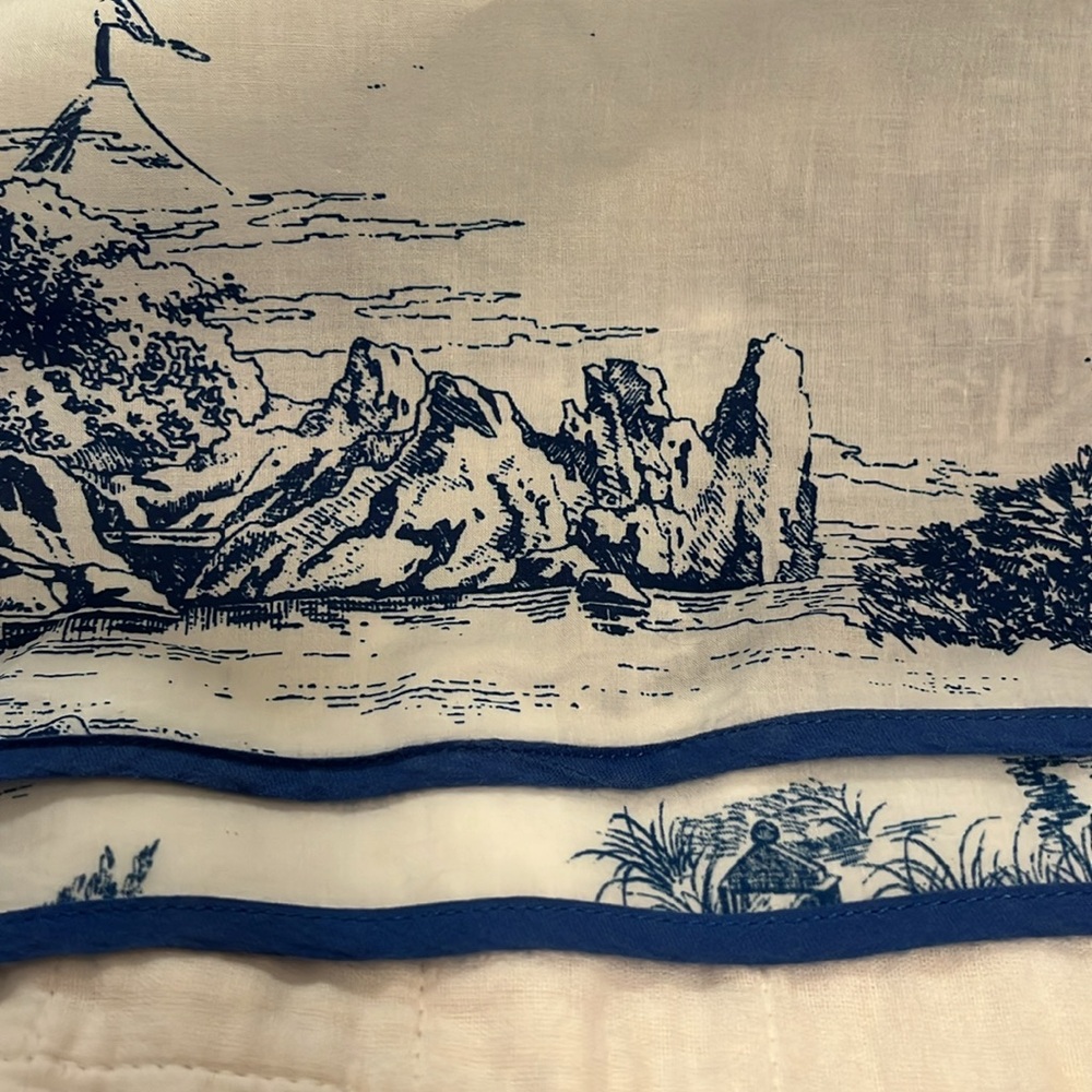 Umgee Toile Print Pullover Top with Puff Sleeves and Shirring Details - EUC - Picture 8 of 8
